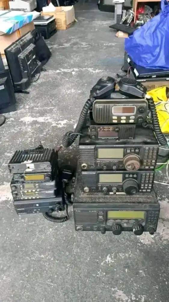 DIBELI CARI ALAT ALAT RADIO HT RIG GPS DLL