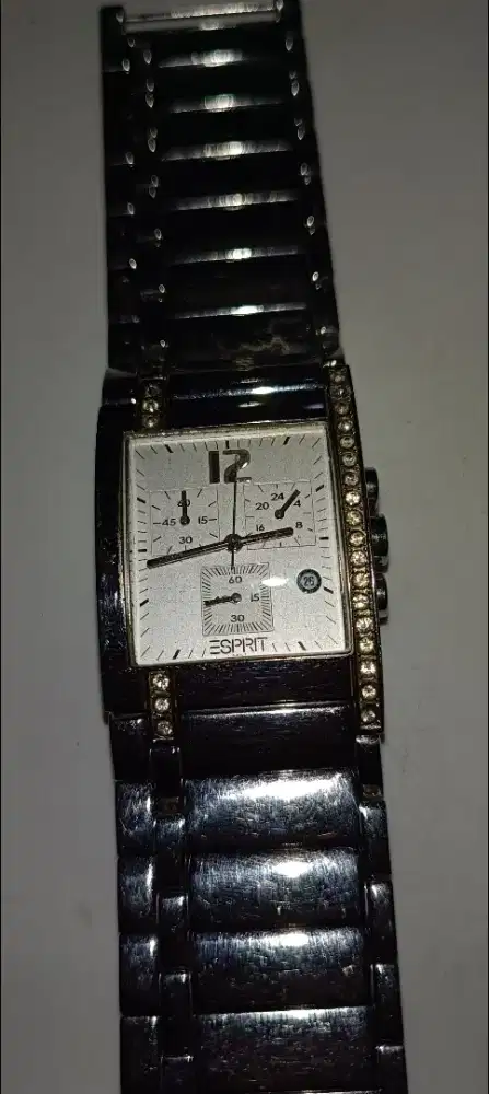 Dijual Jam Tangan Chrono Stainless Steel merk ternama Esprit Original.