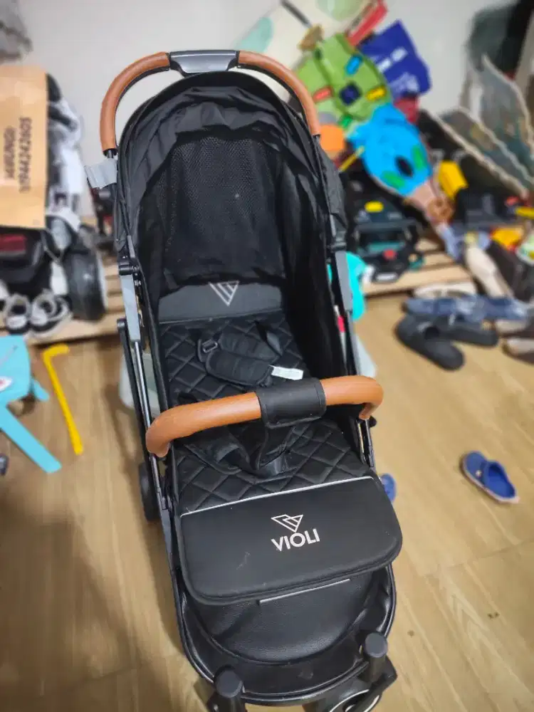 Preloved Stroller Violi Travelite Emboss Edition