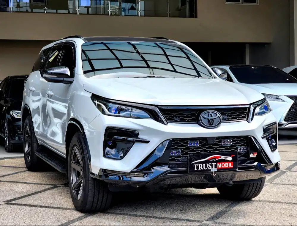TOYOTA FORTUNER 2.4 G DIESEL UPGRADE LEGENDER 2021