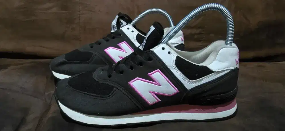 Sepatu NB 574 Size 40