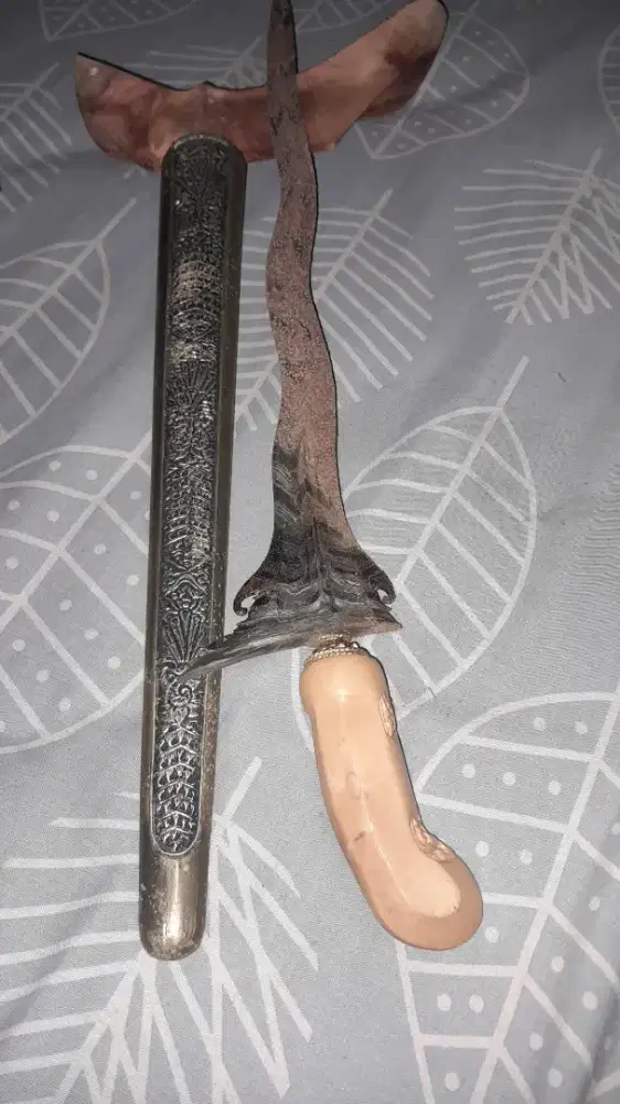 3 Keris Pusaka Sepuh Kuno Antik