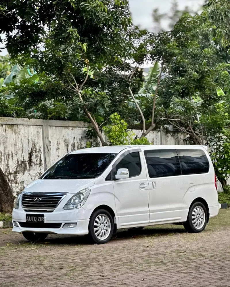 CashCrediSama Hyundai H1 Royale 2013 bensin