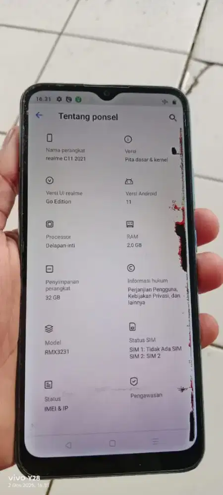 Realme c11   2/32  minus Ada noda di lyar normal smua