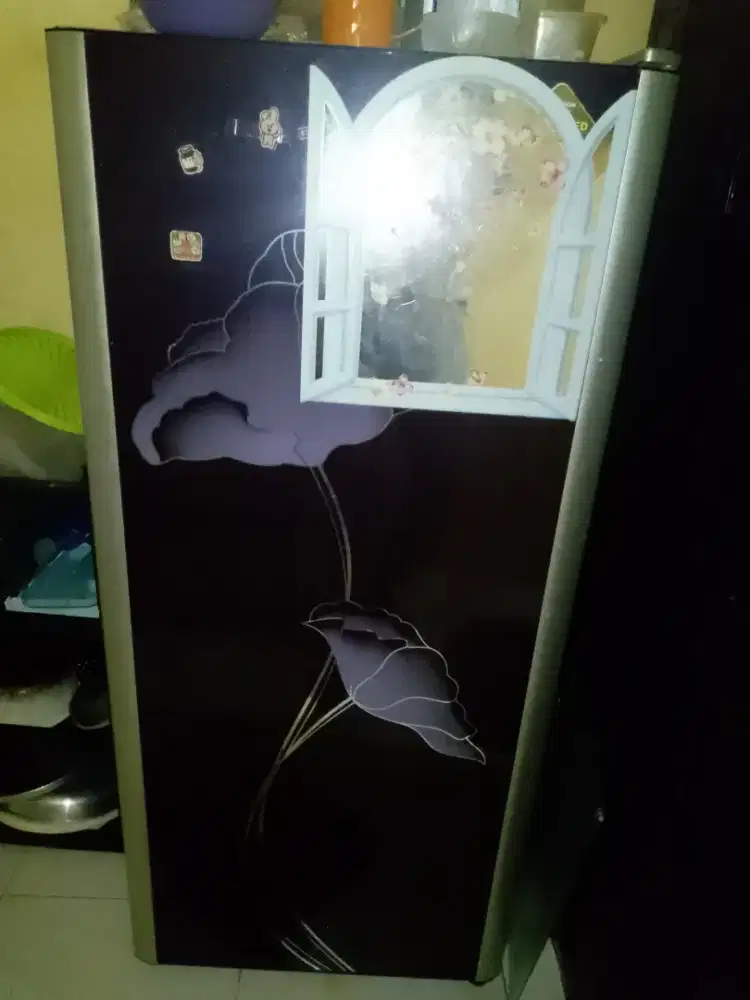 Kulkas Polytron 1 pintu