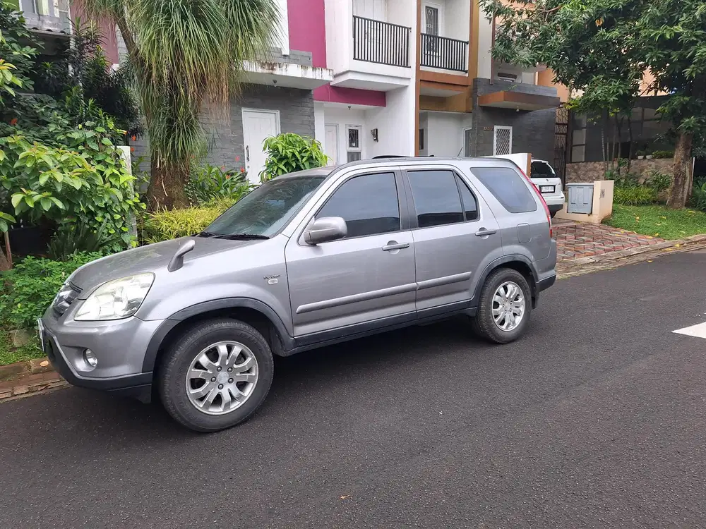 Honda CR-V 2006 Bensin masih mulus pajak baru jual cepat 71.5 juta