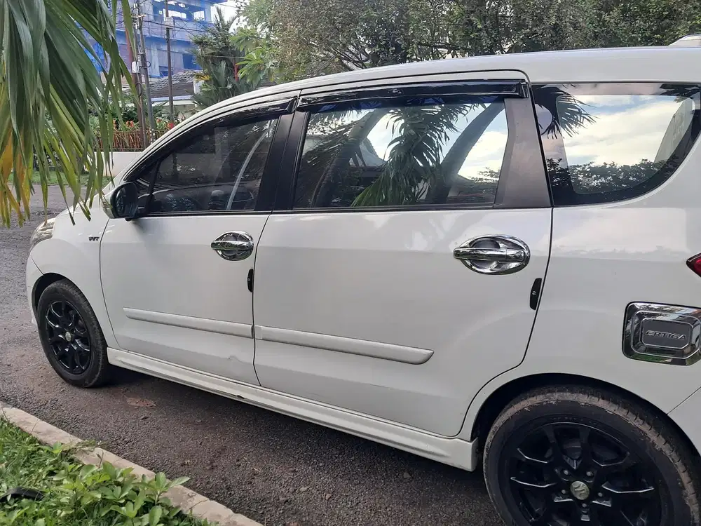 Suzuki Ertiga 2013 Bensin