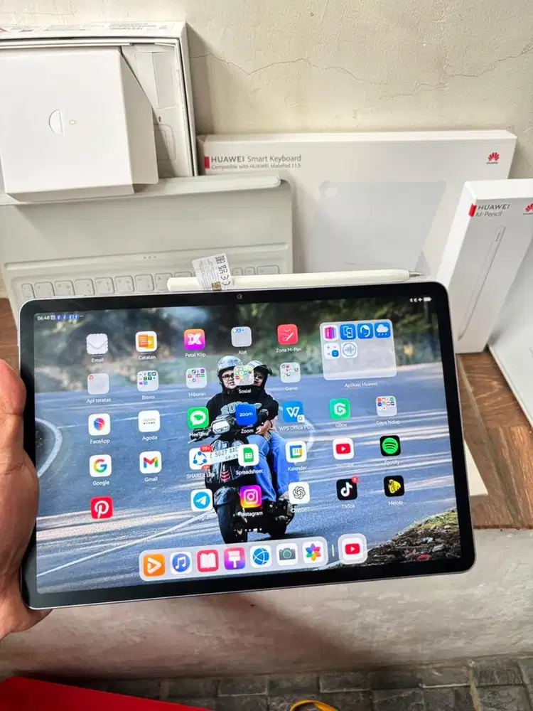 Huawei 11.5  papermatte violet 2025