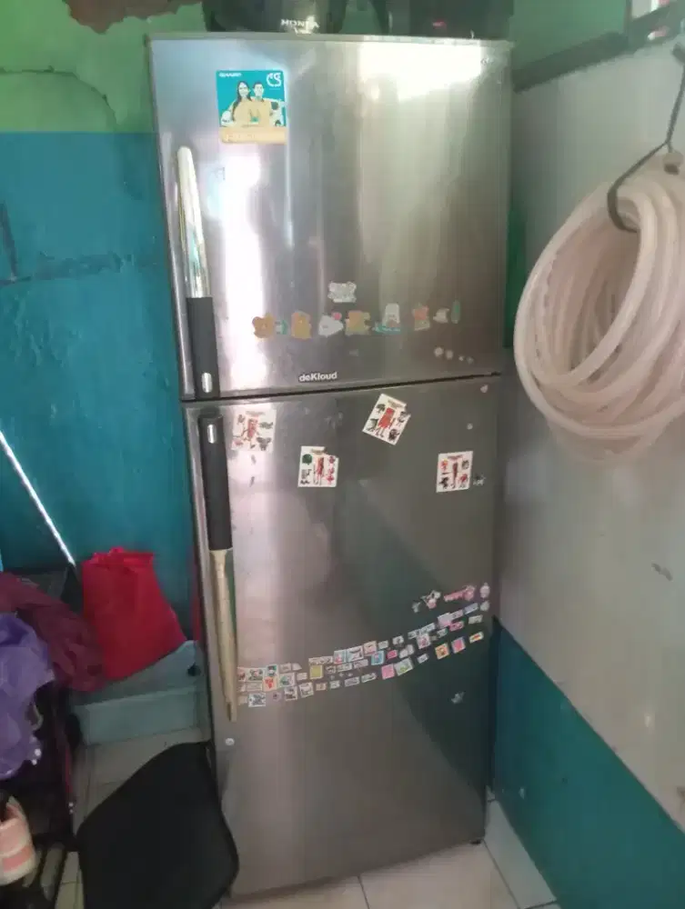 Kulkas 2 pintu sharp