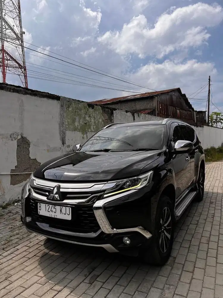 Pajero Sport Dakar 2017 A/T 1st hand