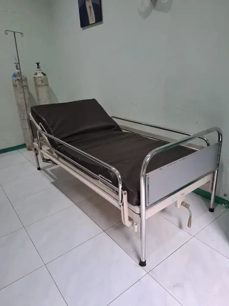 Bed pasien manual