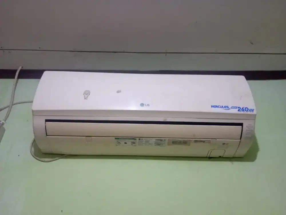 AC Lg Hercules 1/2 PK