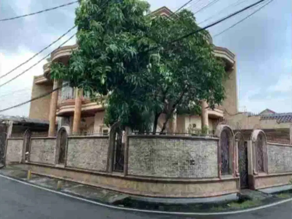 Rumah Mewah posisi Hook Duren Sawit jaktim