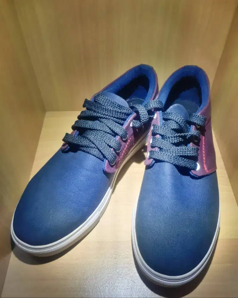 Sepatu Casual Custom BARU - Size 40 / 41 ..