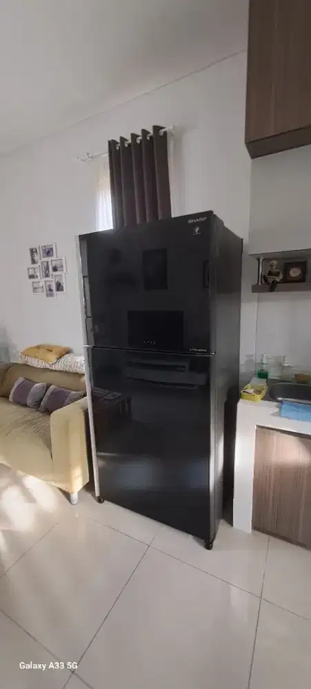 KULKAS JUMBO SHARP