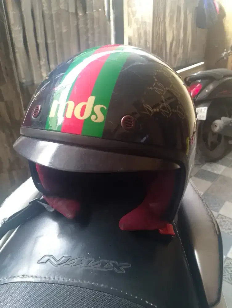 Helm mds retro magnum