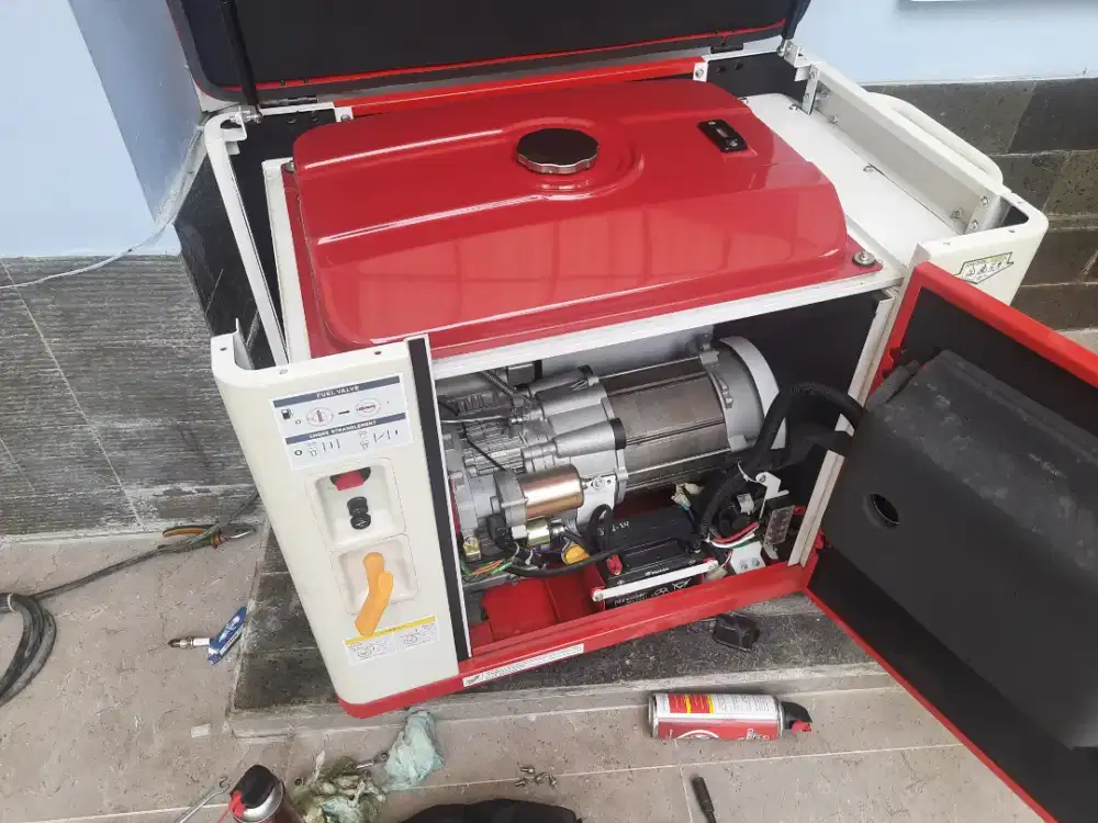 Terima sevice mesin genset , potong rumput , senso , pompa alkon