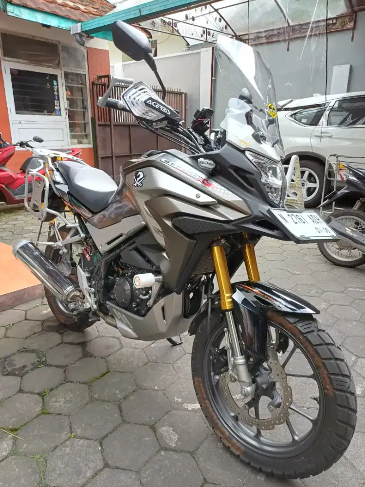 CB 150 X kilometer rendah full asesoris