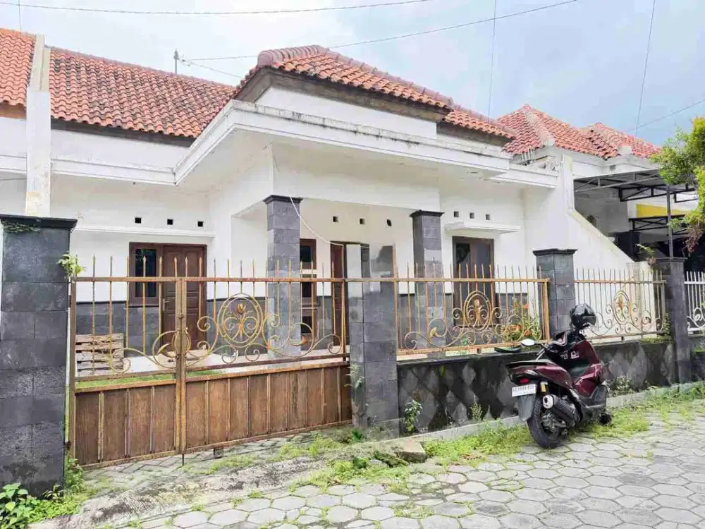 Rumah Nyaman Second Cluster di Gentan Skh
