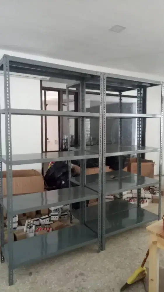 Rak besi berkualitas