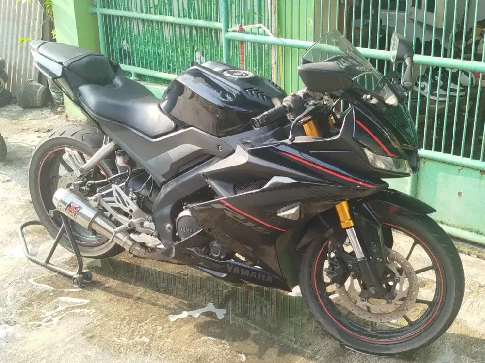 Di jual R15 V3 lokasi tangerang plat A