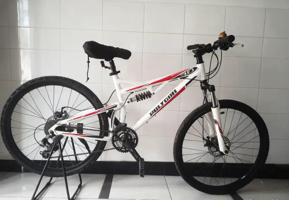 Sepeda gunung MTB polygon Broadway 3 like new