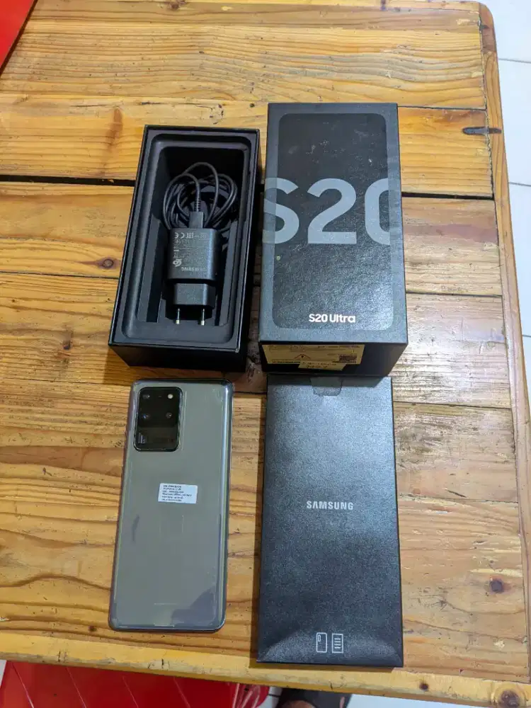 Samsung Galaxy S20 Ultra Fullset Resmi SEIN