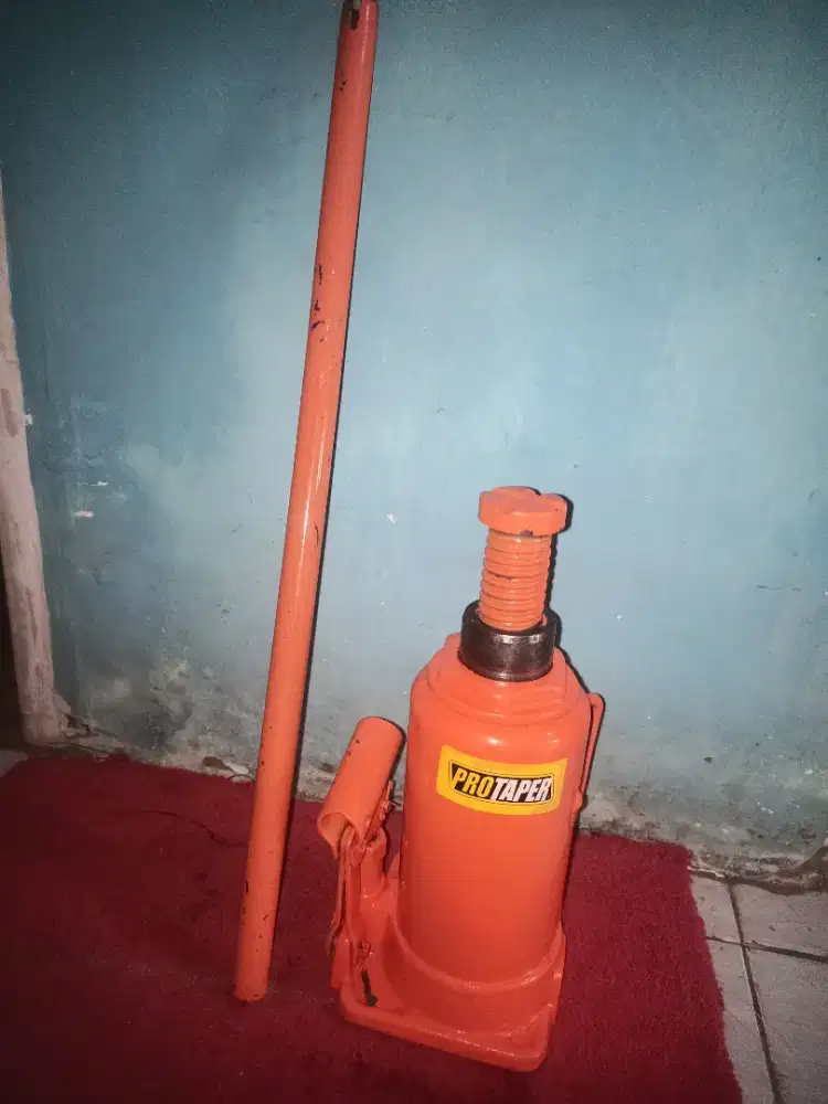 Dongkrak mobil TRUCK