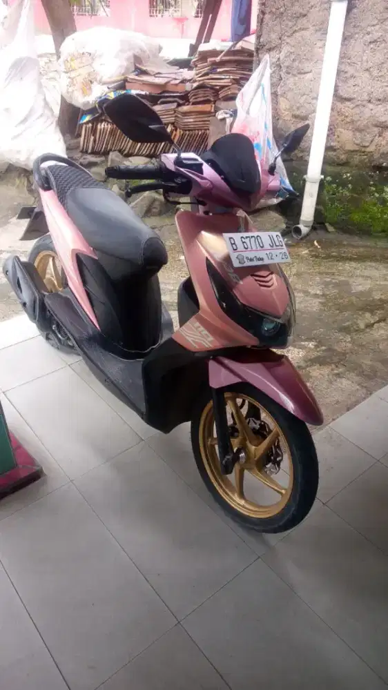 Honda Beat Pink 2011