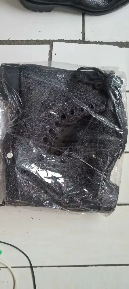 Sepatu PDL merk MOENUS