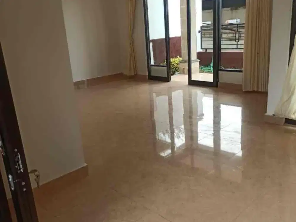 dikontrakan rumah / villa renon, bbrp menit ke pantai Sanur