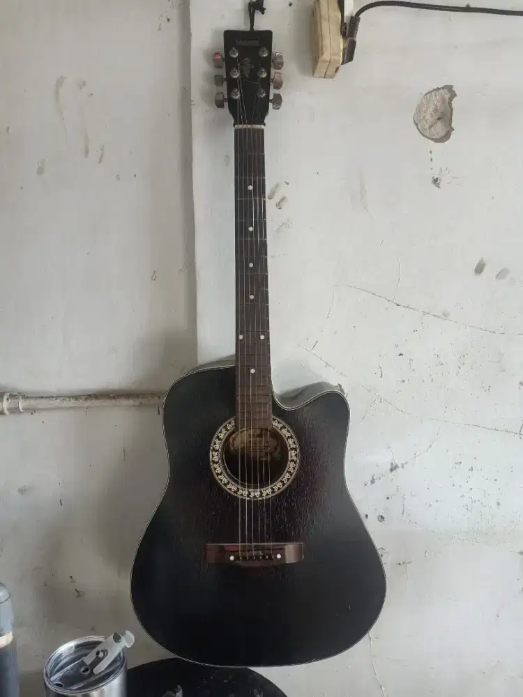 Jual gitar gak kepake