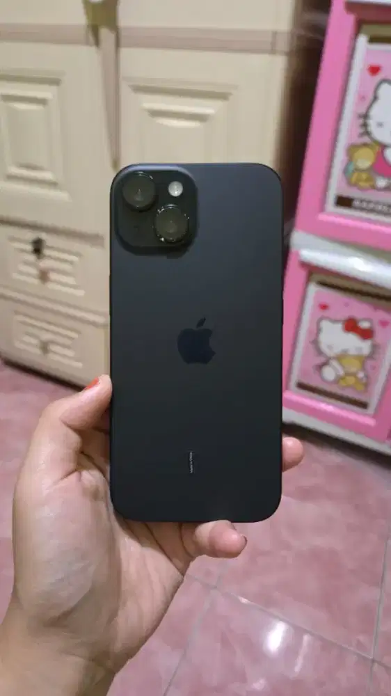 Dijual !!
Ip 15 128 Ibox Bh 93 fullset