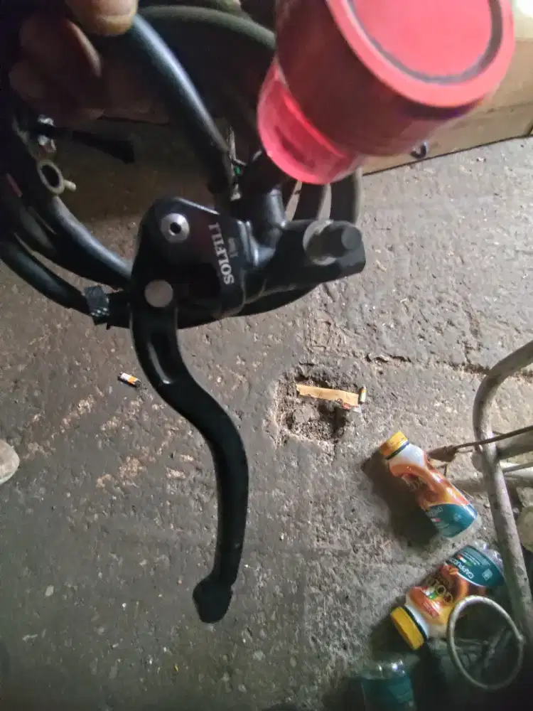 Master rem (kiri) solfili