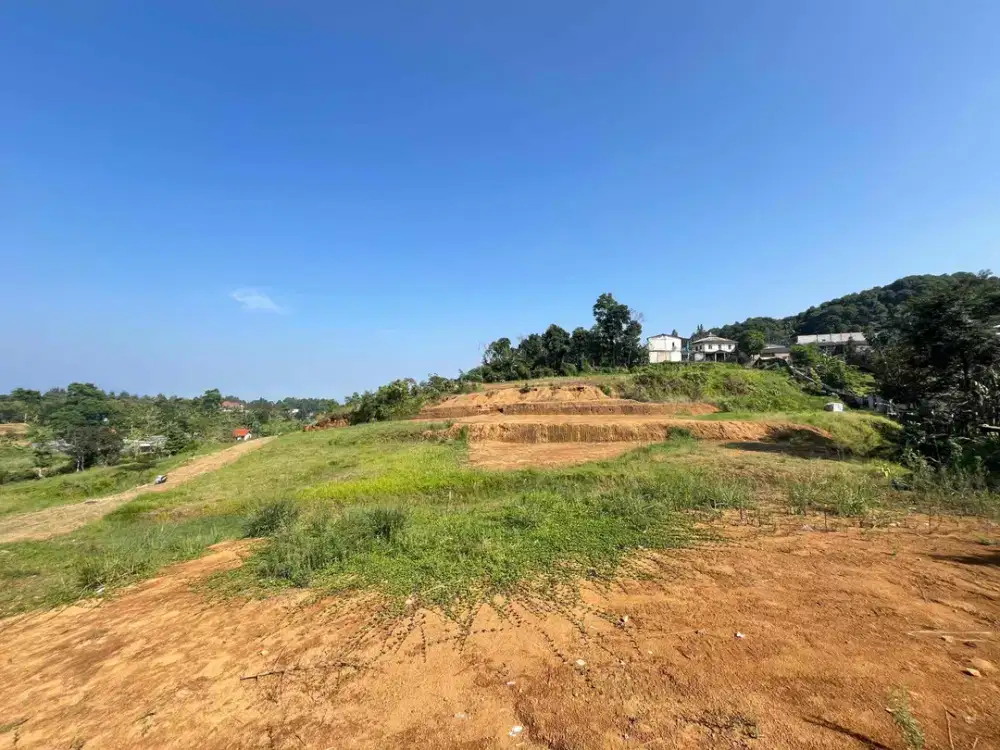 Tanah di puncak dekat area wisata dan komersil