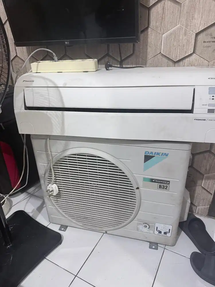 Dijual AC Merk Daikin