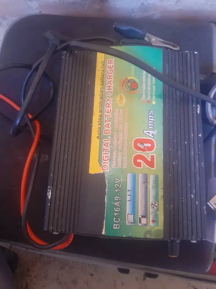 Digital battery cahrger BC 16A 9-12v