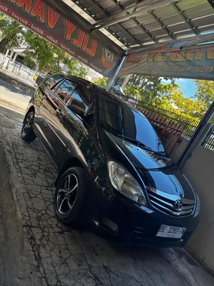 Kijang Innova V diesel matic 2009 istimewa