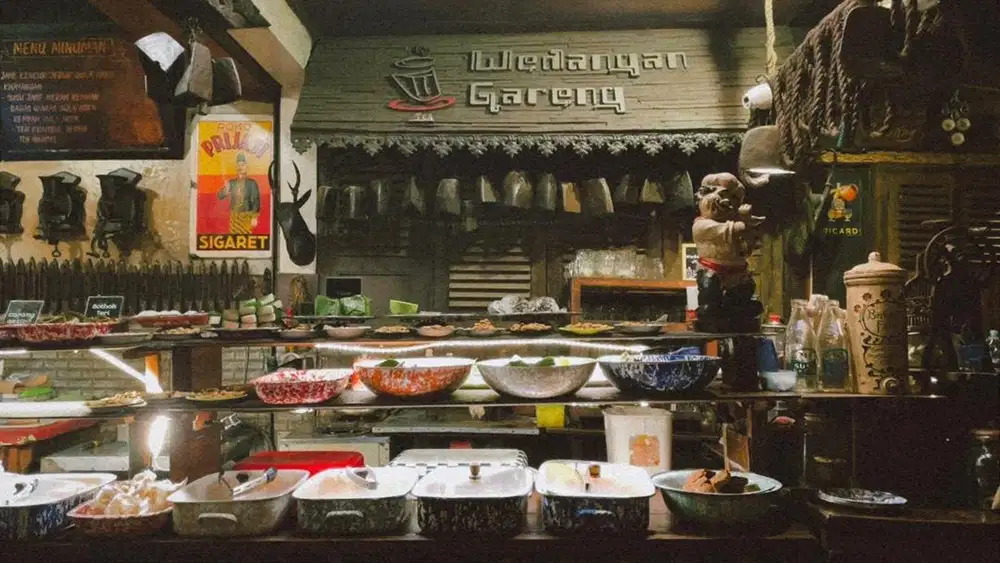 DIBUTUHKAN BABSITTER SEGERA