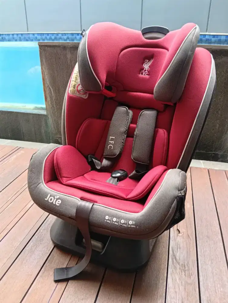 Carseat joie LFC every stage FX special edition