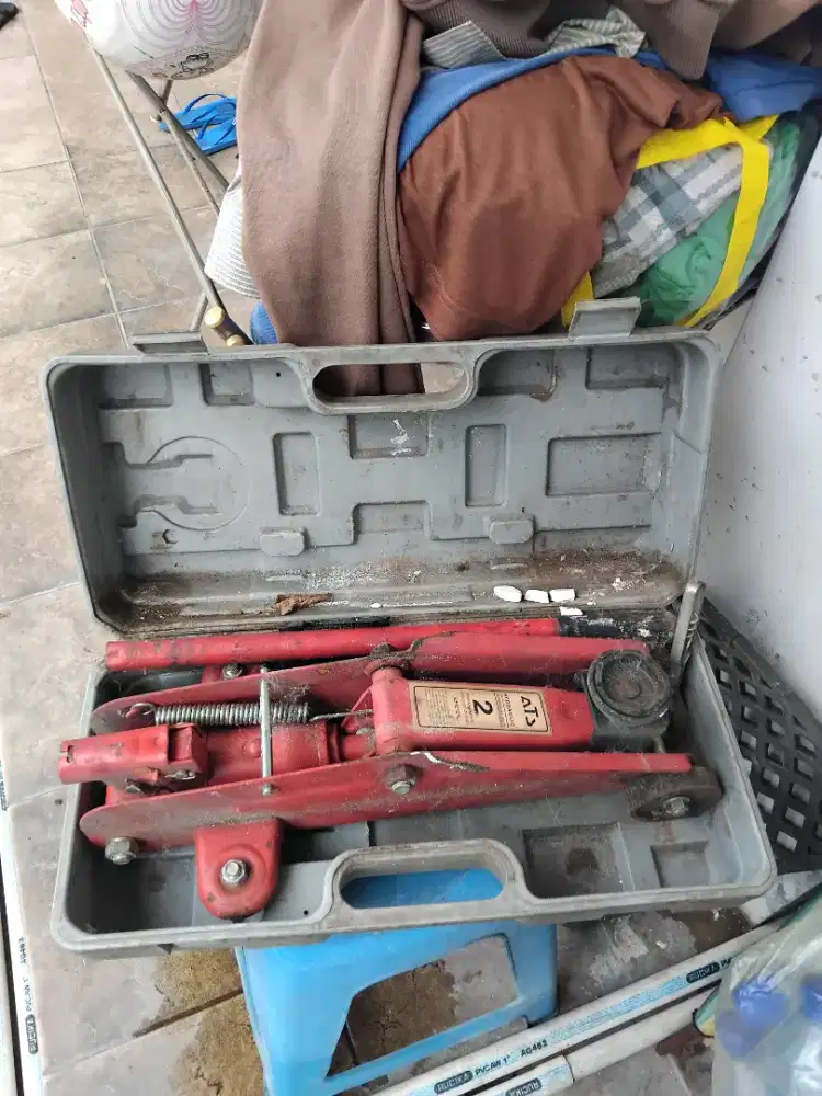Dongkrak Buaya 2 Ton Hydraulic – Kuat & Siap Pakai + Box