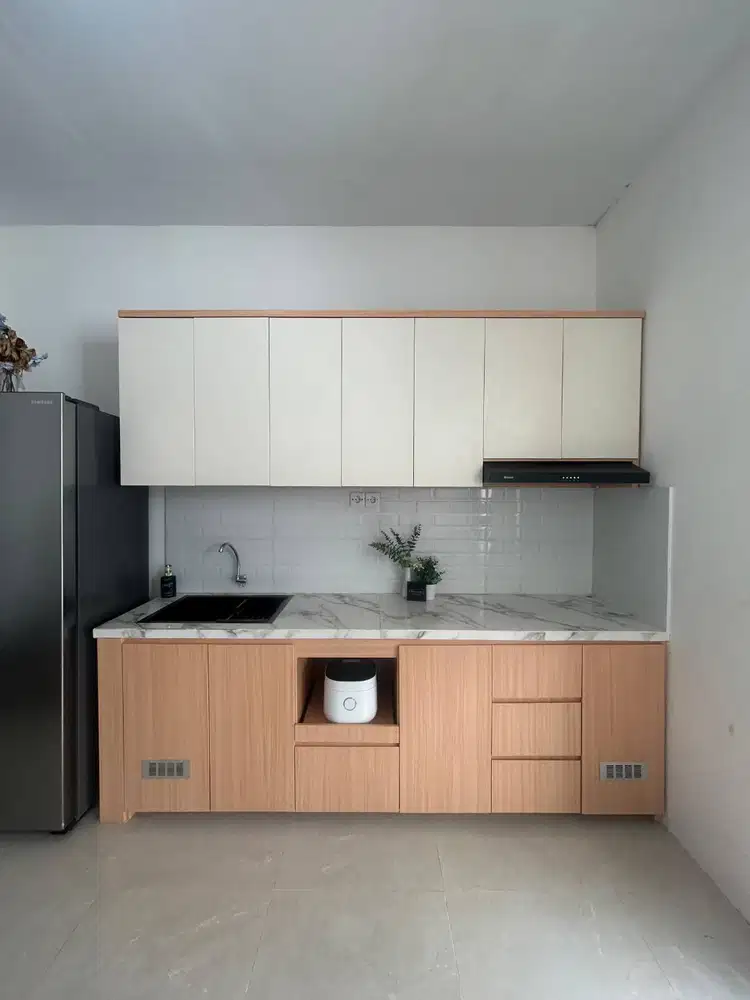 KITCHEN SET MINIMALIS, SIMPLE, FINISHING HPL, SIDOARJO SURABAYA