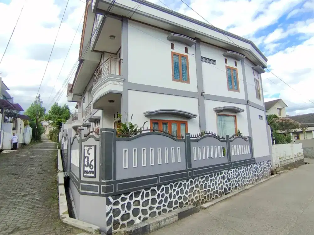 Rumah Full Furnished Di Komp Dprd Bandung Barat