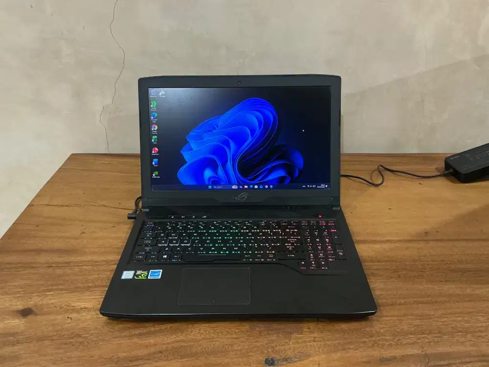 ASUS ROG Strix GL503GE - i7 8750H GTX1050Ti RAM 16GB SSD 256GB HDD 1TB