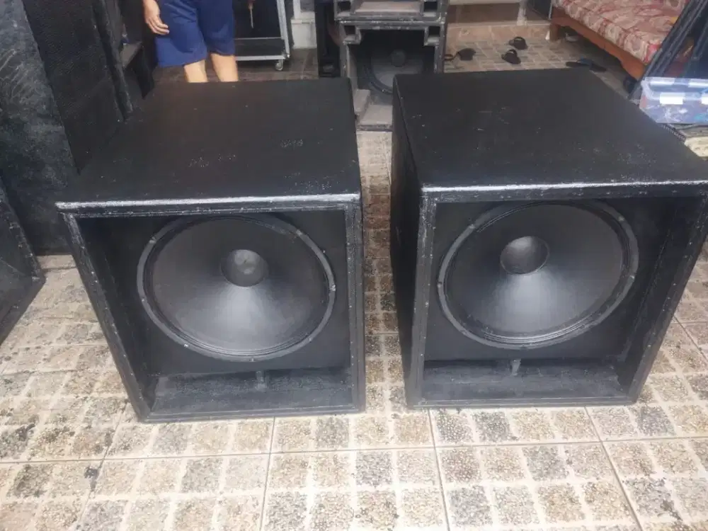 Spiker 18 Inch merk Eminem.