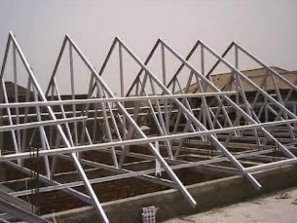 Konstruksi baja ringan, plafon pvc, kanopi baja ringan