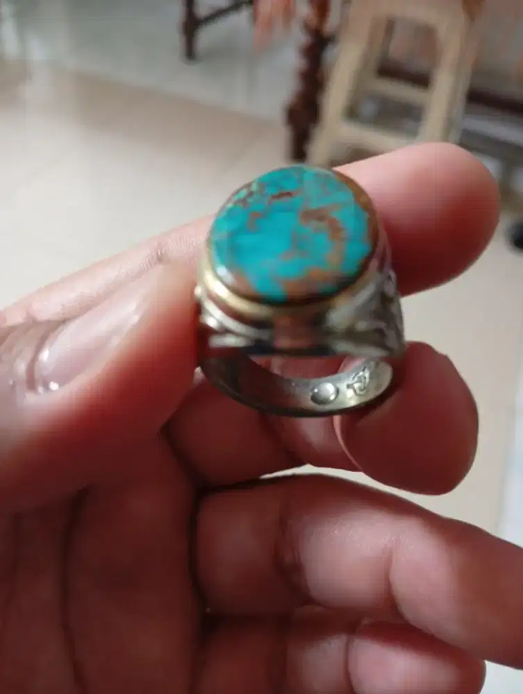 Pirus motif Putri dan lafaz Alloh SWT