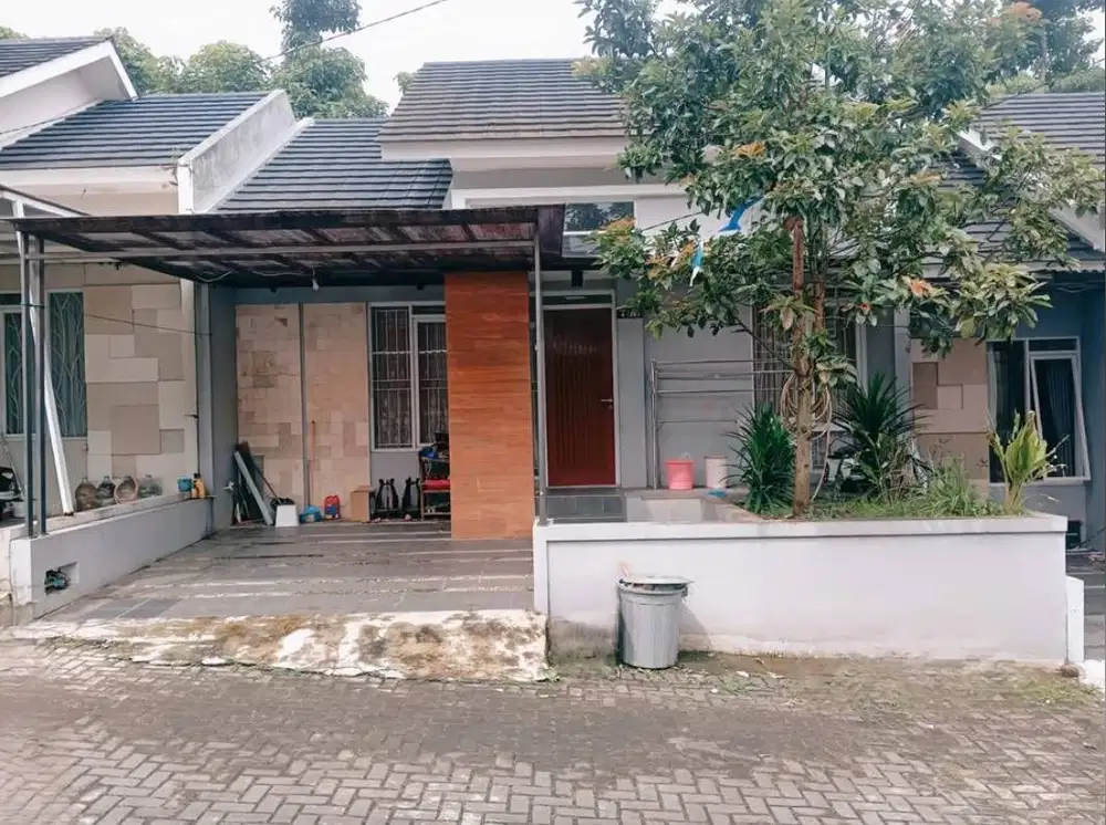 Dijual Rumah Nyaman di Sariwangi Village