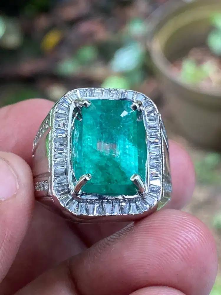 Batu Natural Emerald Bery Zamrud