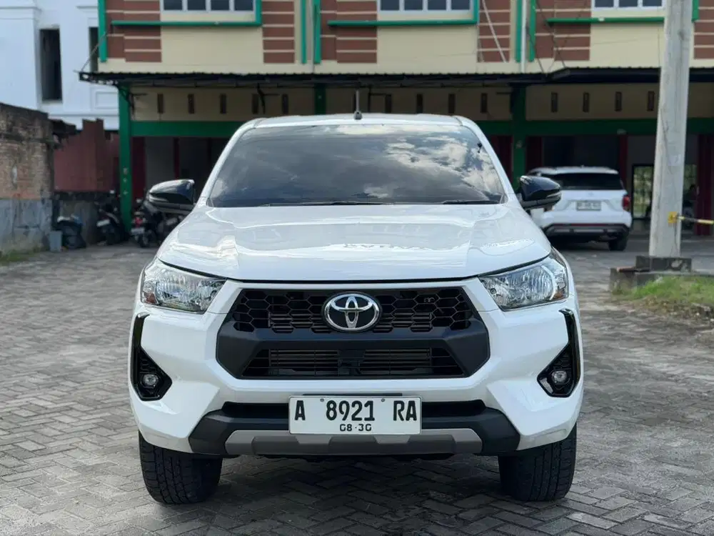 TOYOTA HILUX G 2.4 M/T 4x4 2025